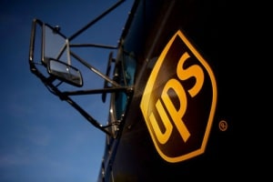 Почтовая служба UPS купит европейскую TNT 