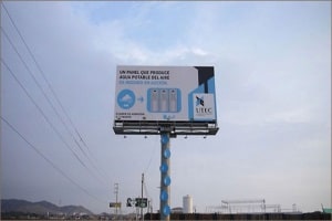 В Перу установлены билборды, получающие воду из воздуха