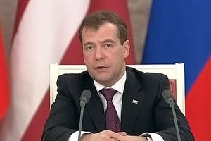 Медведев подписал пакет поправок